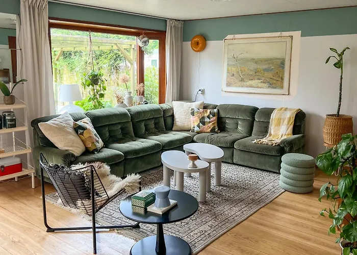 Boshuisjes Veluwe Lila Met Omheinde Tuin Putten