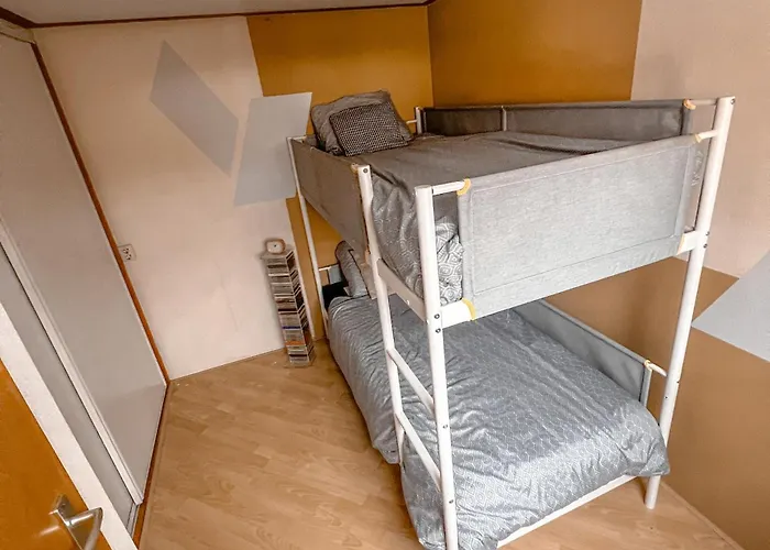 Boshuisjes Veluwe Lila Met Omheinde Tuin Semesterbostad